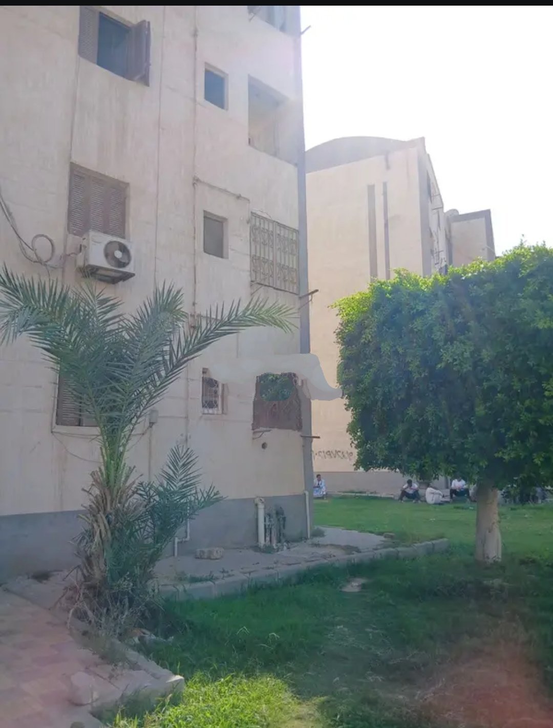 شقة ٧٠ م على ميدان رئيسي قرب القسم